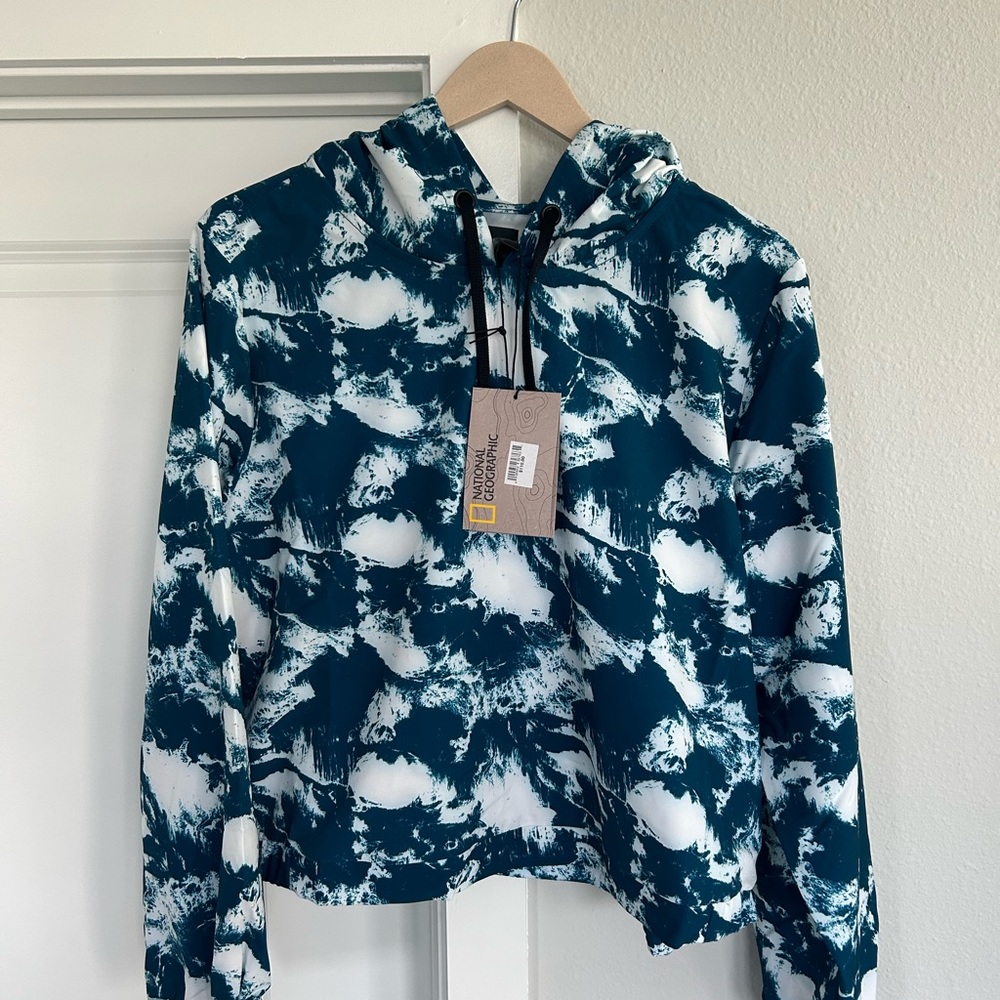 National Geographic hooded top - M
